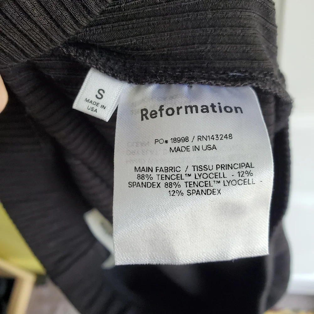 Reformation Black Long Sleeve Crop Top - Picture 9 of 16